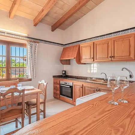 Boy Villa Pollenca